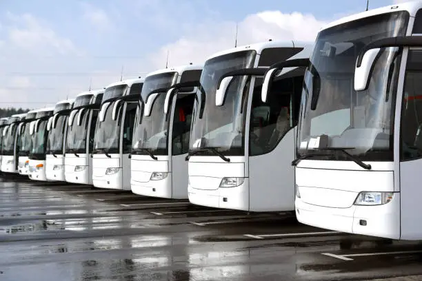 Tour bus rental in dubai